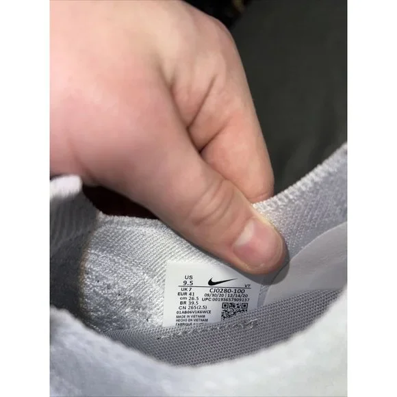 Nike React Phantom Run Flyknit 2 Womens Athletic Slip On Running Shoes Size 9.5 - Picture 8 of 8